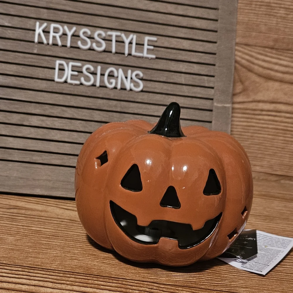 Target Bullseye Playground Light Up Ceramic Halloween Pumpkin